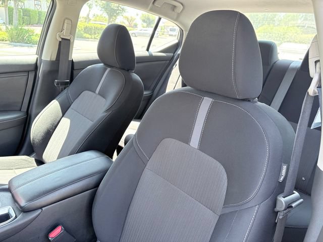 Used 2025 Nissan Sentra SV w/ All-Weather Package FWD image 11