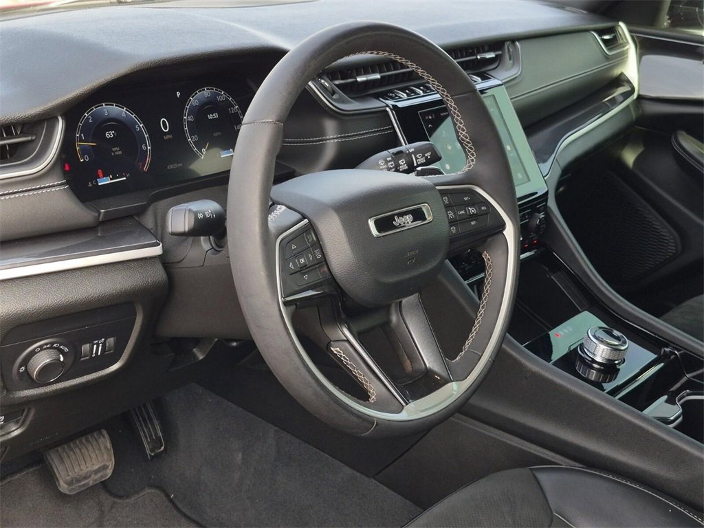 Used 2023 Jeep Grand Cherokee Altitude image 27