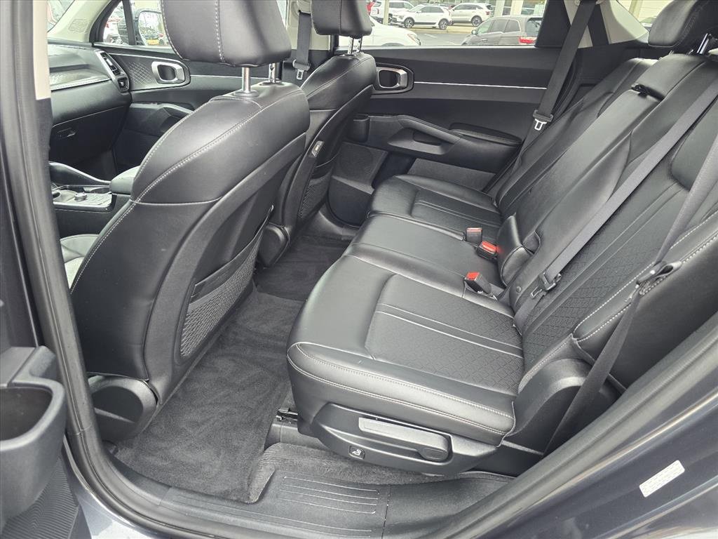 Certified 2022 Kia Sorento S image 10