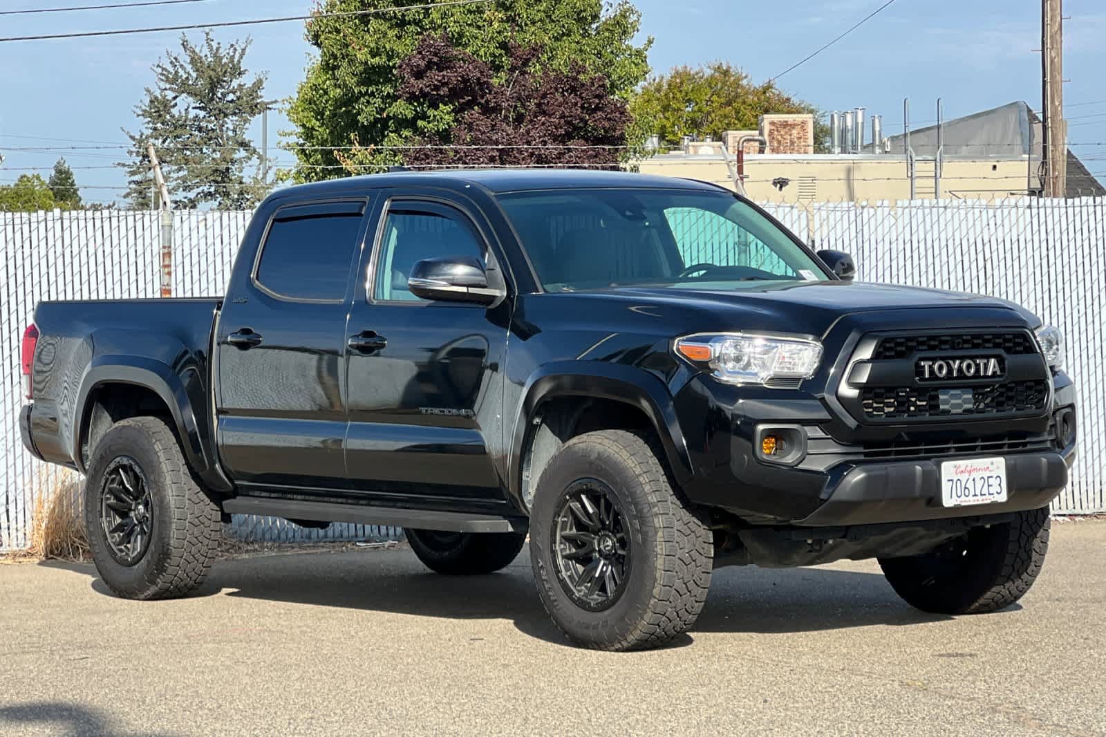 Used 2021 Toyota Tacoma SR5 w/ Technology Package AWD/4WD image 7