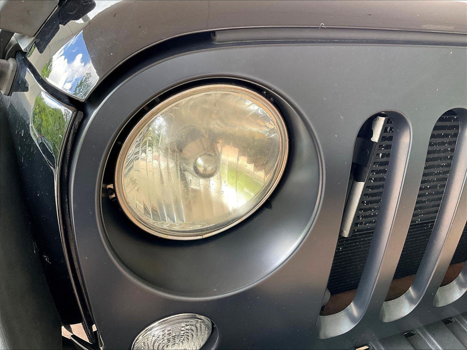Used 2016 Jeep Wrangler Unlimited Sport AWD/4WD image 29