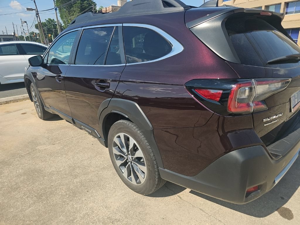 Used 2024 Subaru Outback Limited XT AWD/4WD image 4
