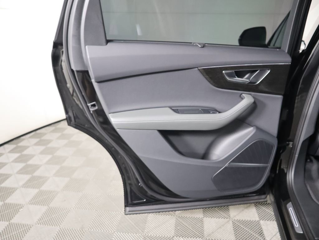 New 2025 Audi Q7 3.0T Premium Plus image 28