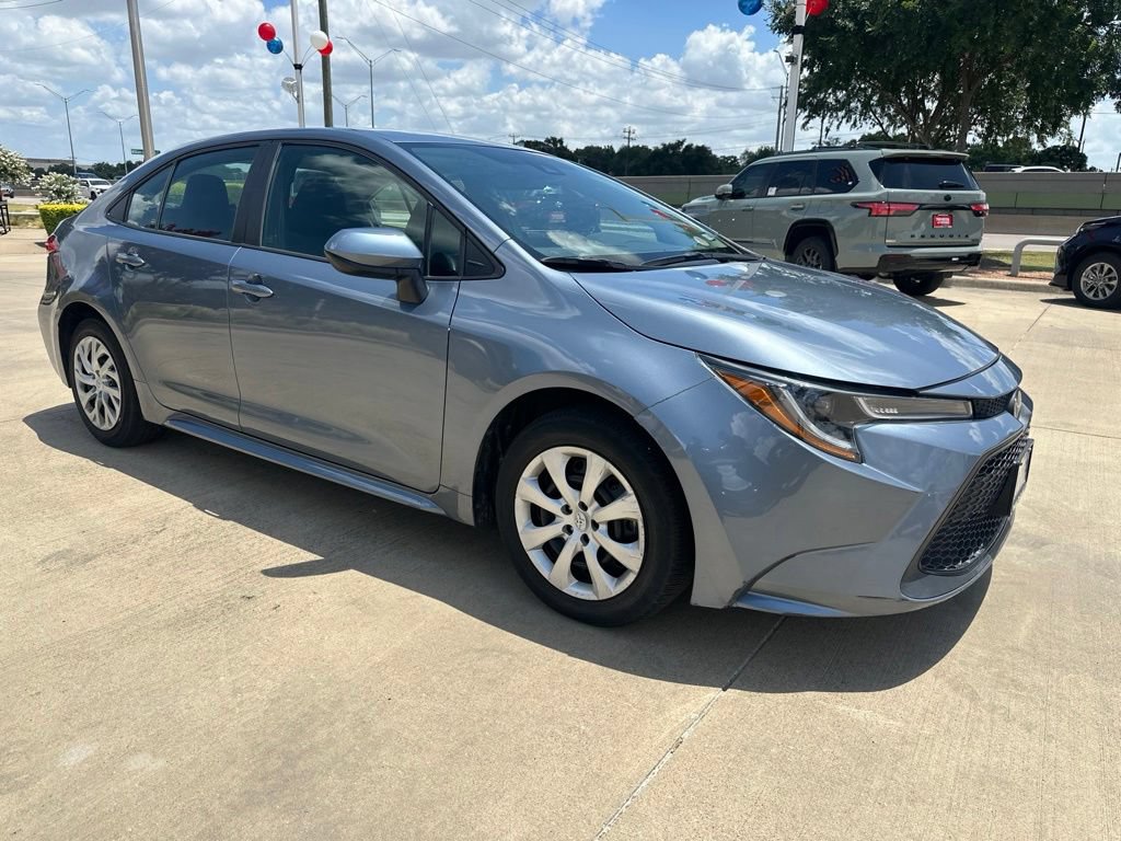 Used 2022 Toyota Corolla LE FWD image 12