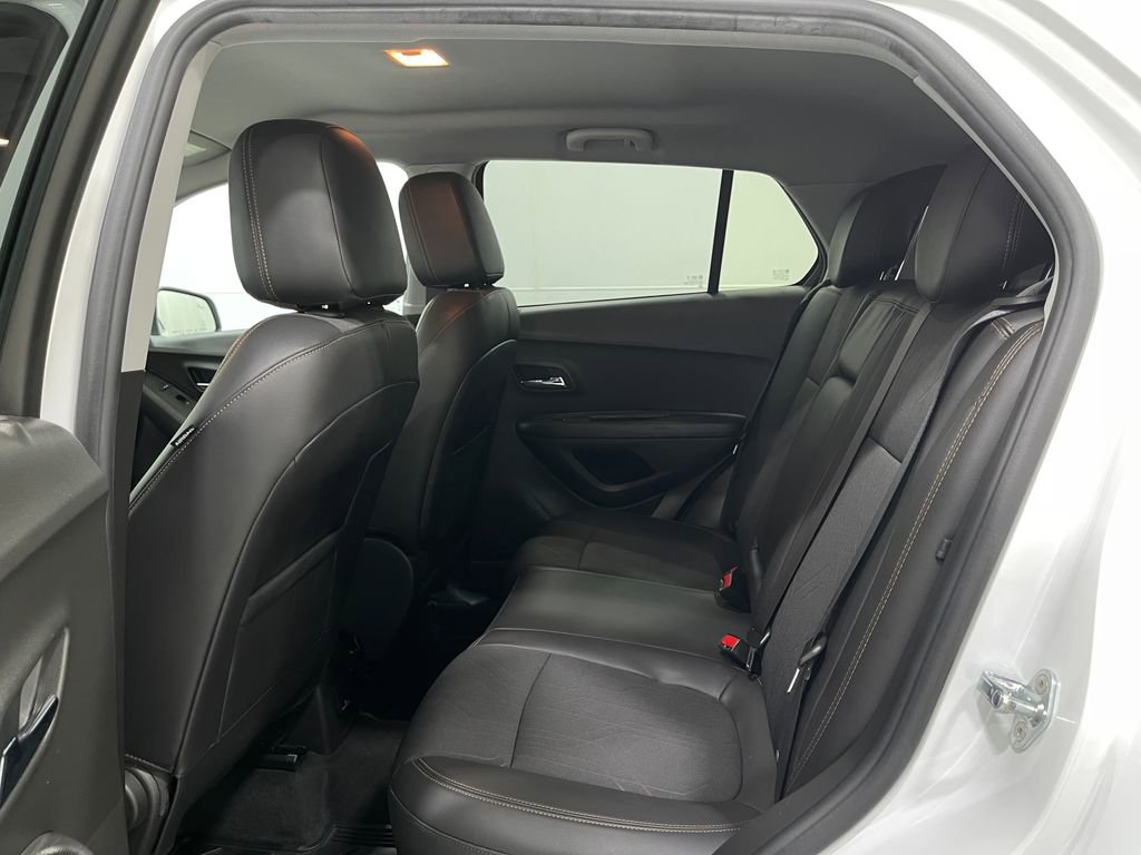 Used 2020 Chevrolet Trax LT w/ Driver Confidence Package image 29