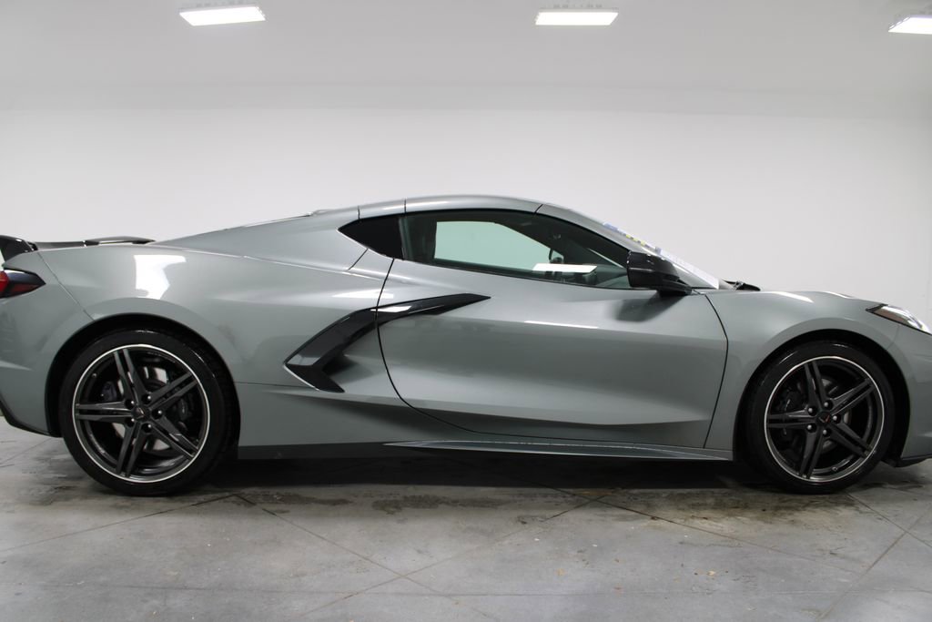 Used 2024 Chevrolet Corvette Stingray Coupe w/ Z51 Performance Package image 11