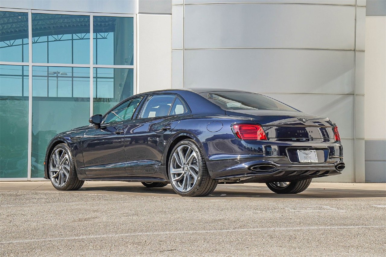 New 2026 Bentley Flying Spur Plug-In Hybrid image 3