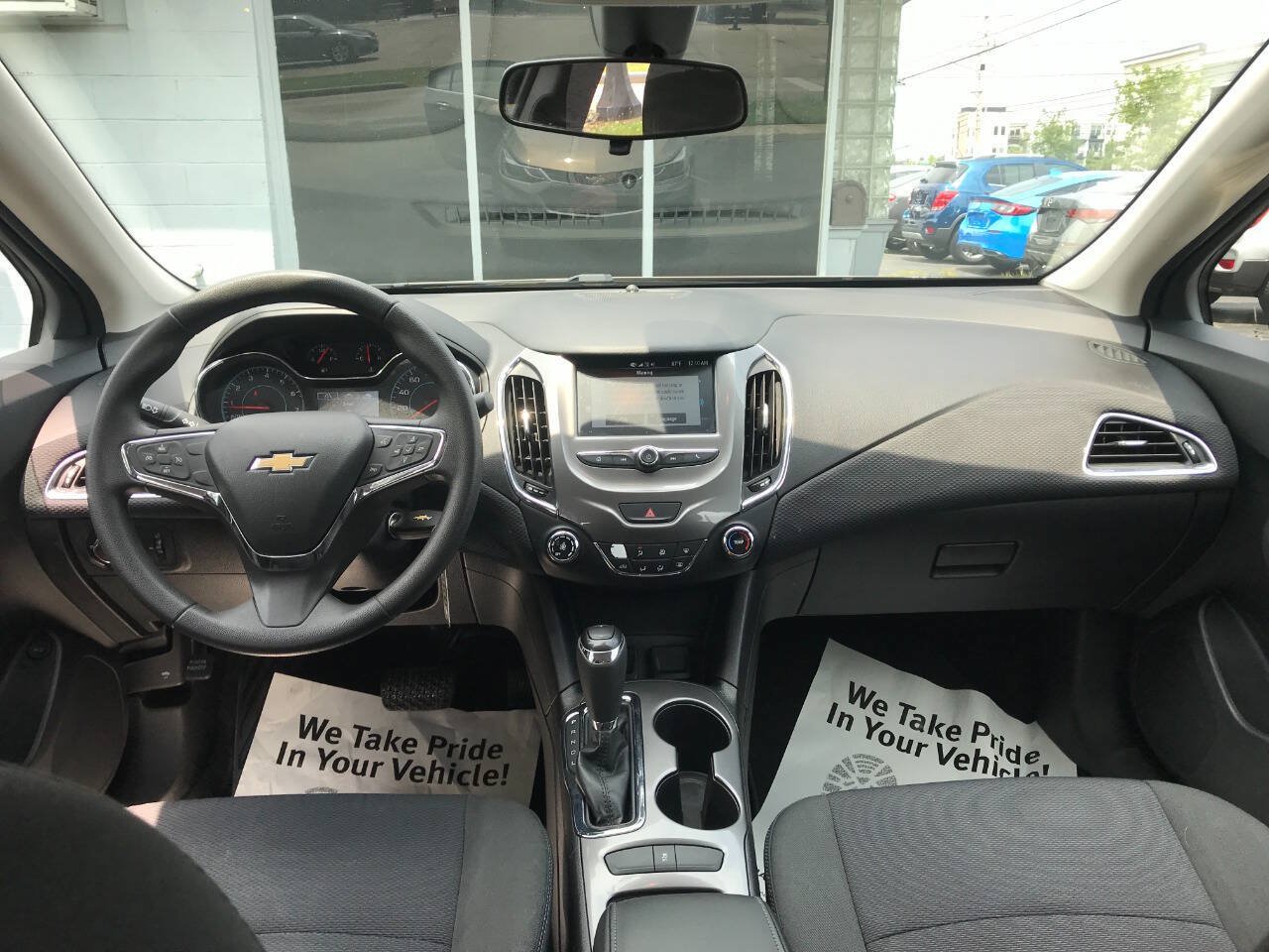 Used 2017 Chevrolet Cruze LT FWD image 11