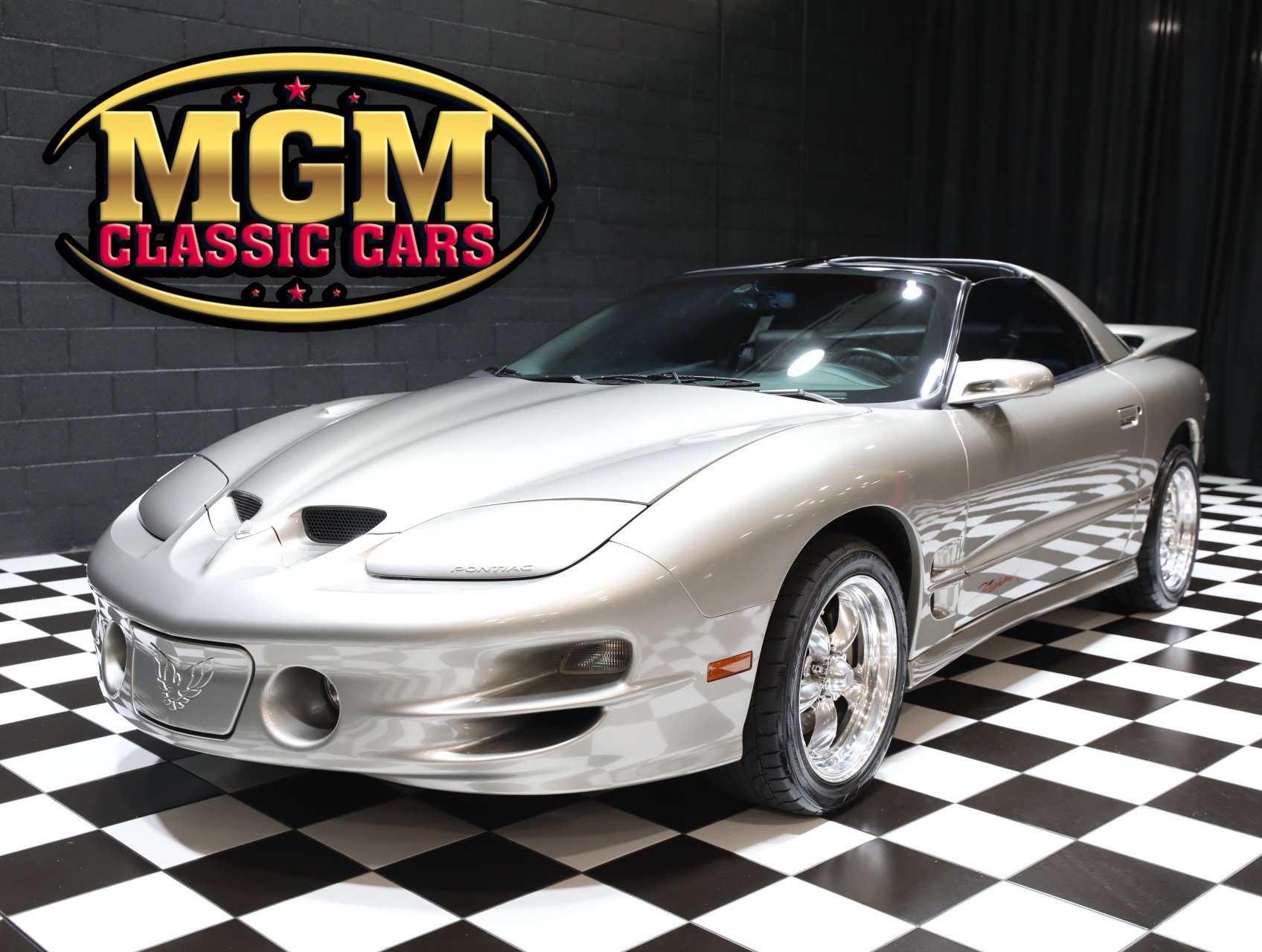 Used 2000 Pontiac Firebird Formula w/ SLP Firehawk Pkg RWD image 1