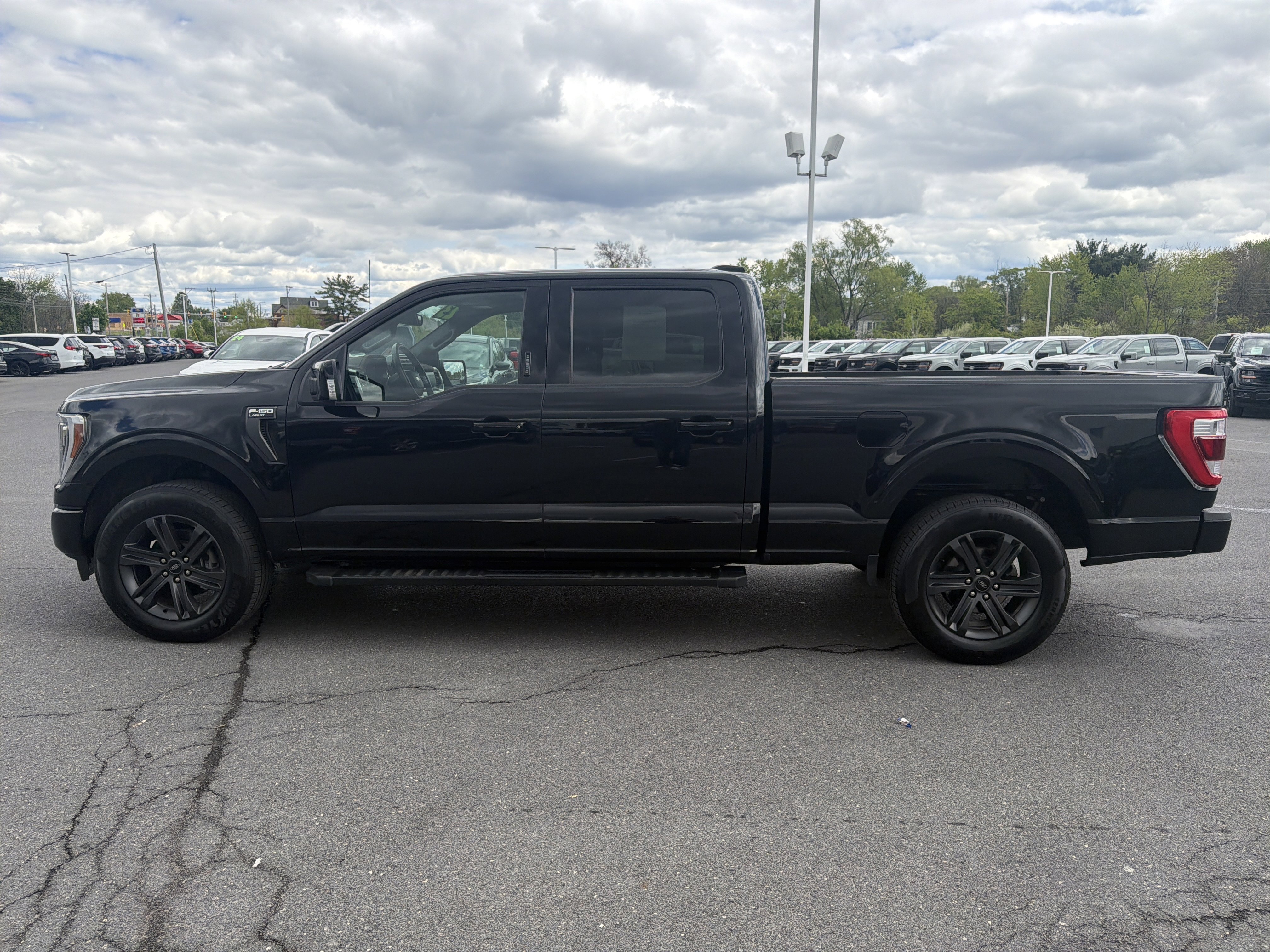 Used 2023 Ford F150 Lariat w/ Equipment Group 502A High AWD/4WD image 7