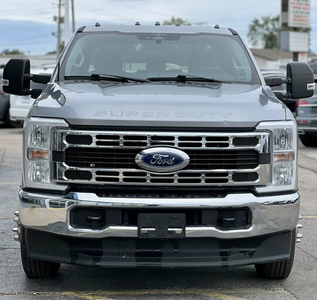 Used 2023 Ford F350 XLT AWD/4WD image 7