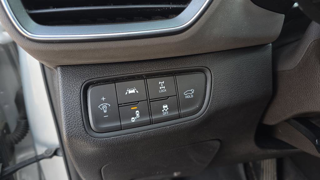 Used 2019 Hyundai Santa Fe Limited image 20