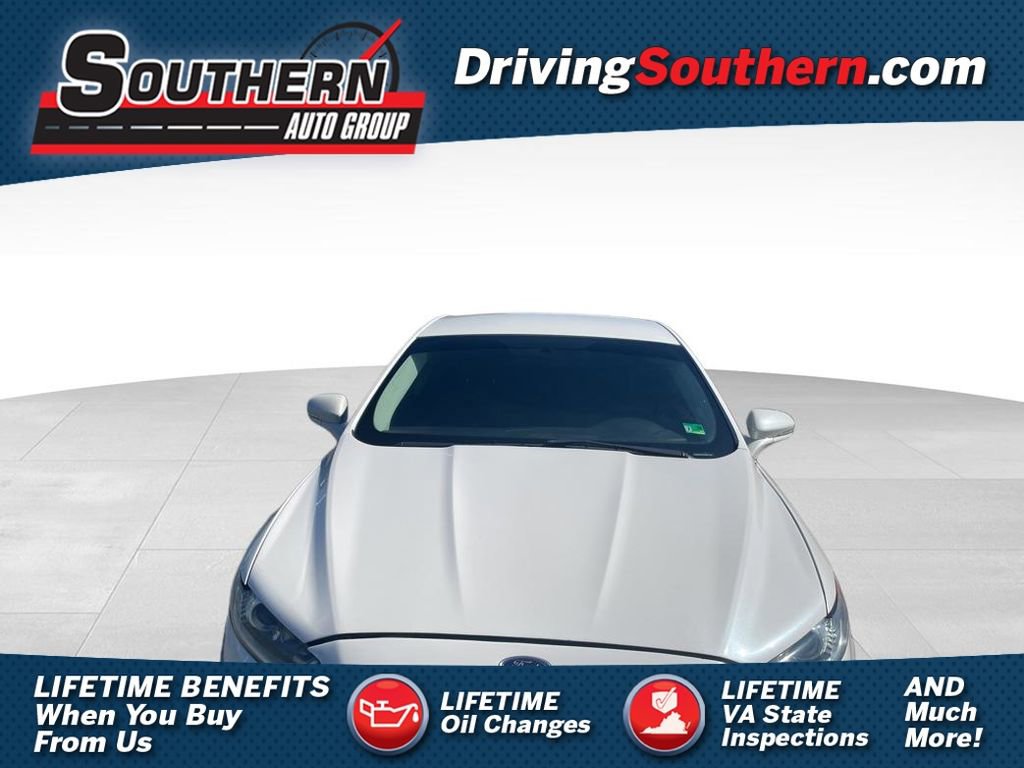 Used 2016 Ford Fusion SE FWD image 1