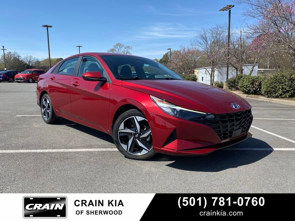 Used 2023 Hyundai Elantra SEL w/ Convenience Package image 1