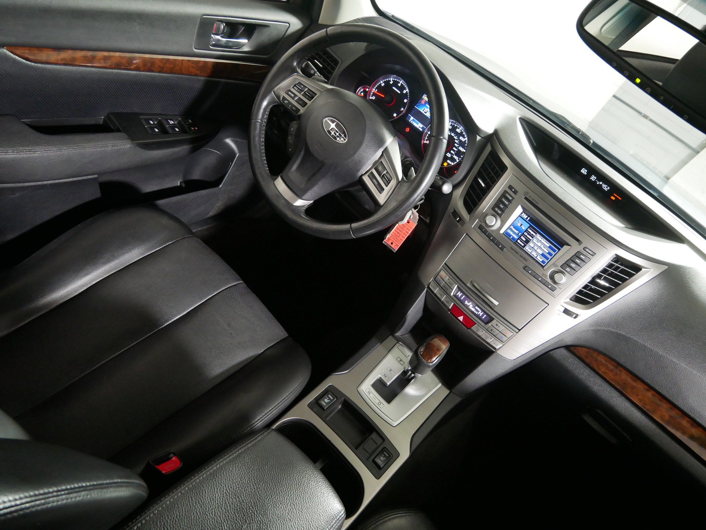 Used 2014 Subaru Legacy 2.5i Limited w/ Moonroof Package image 9