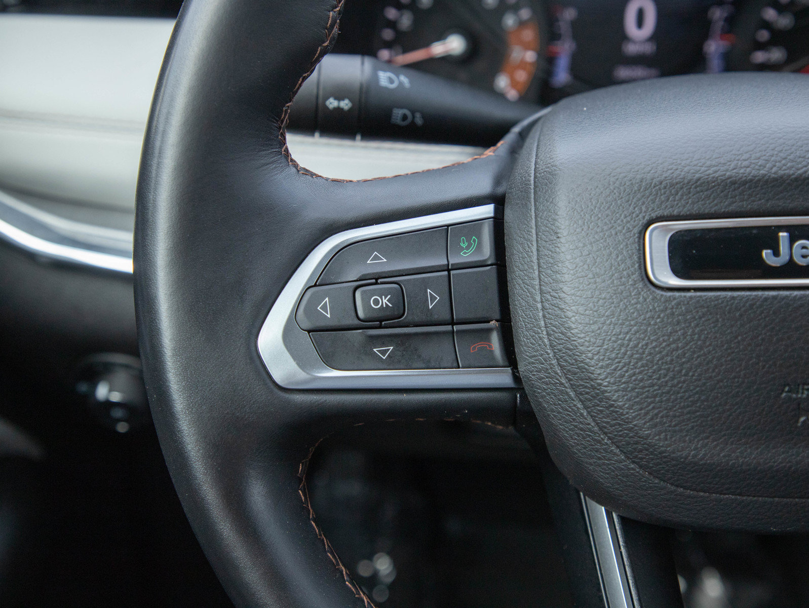 Used 2022 Jeep Compass Limited AWD/4WD image 24