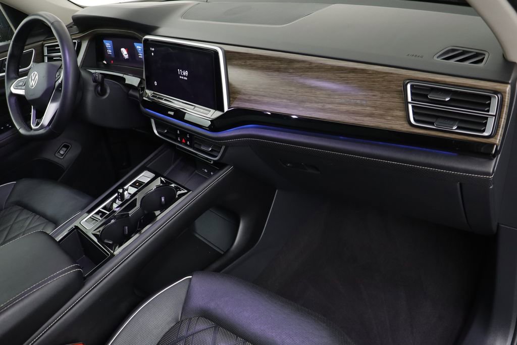 Used 2024 Volkswagen Atlas SEL Premium R-Line image 21