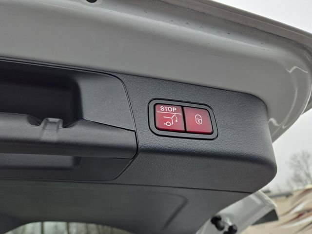 New 2026 Mercedes-Benz GLB 250 4MATIC image 32