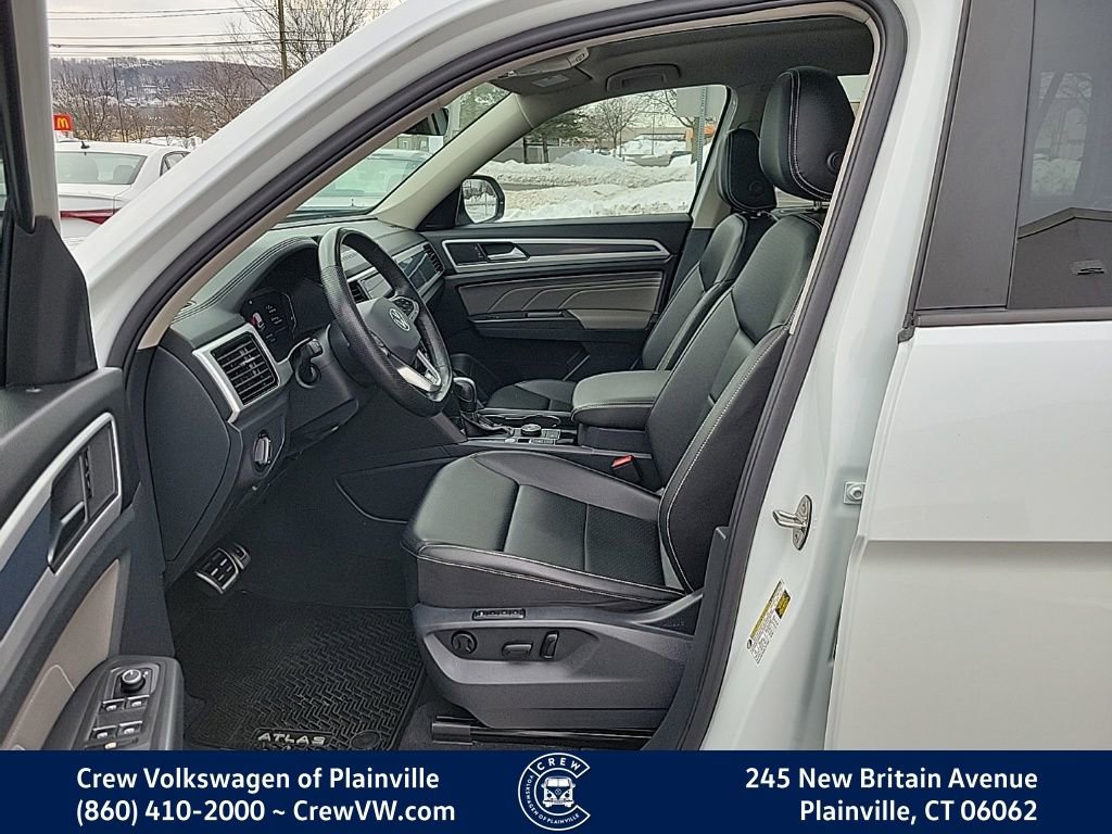 Certified 2023 Volkswagen Atlas SEL R-Line image 13