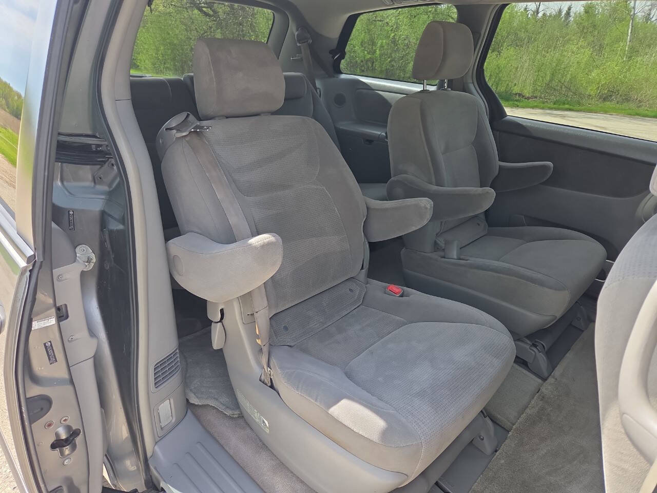Used 2005 Toyota Sienna LE FWD image 17