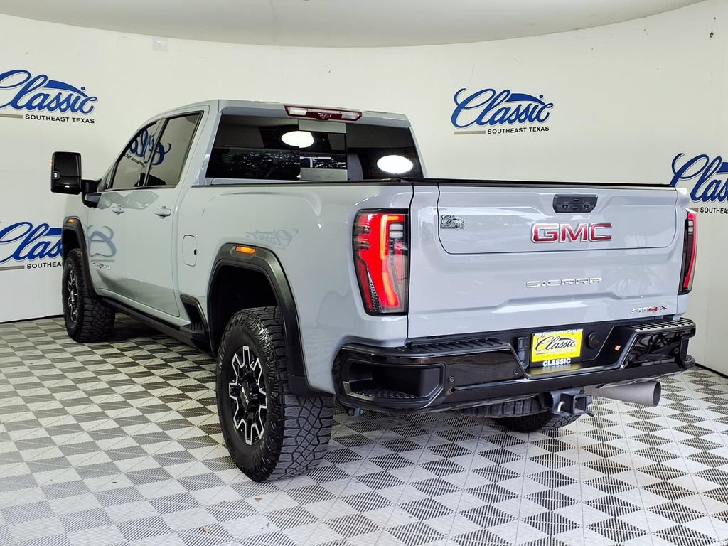 Used 2024 GMC Sierra 2500 AT4X AWD/4WD image 2