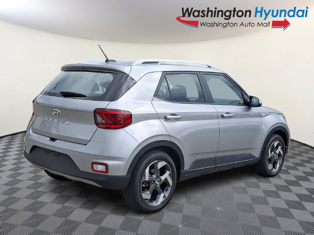 Certified 2026 Hyundai Venue SEL FWD image 6