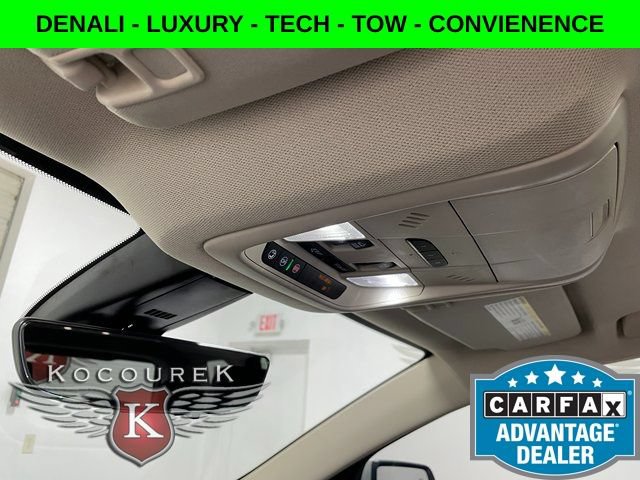Used 2023 GMC Acadia Denali w/ Denali Ultimate Package AWD/4WD image 18