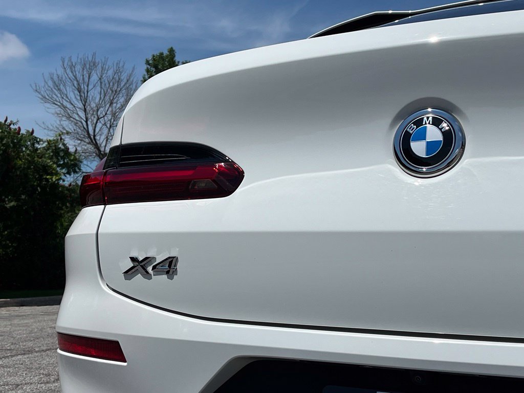 Certified 2025 BMW X4 xDrive30i w/ Premium Package AWD/4WD image 27