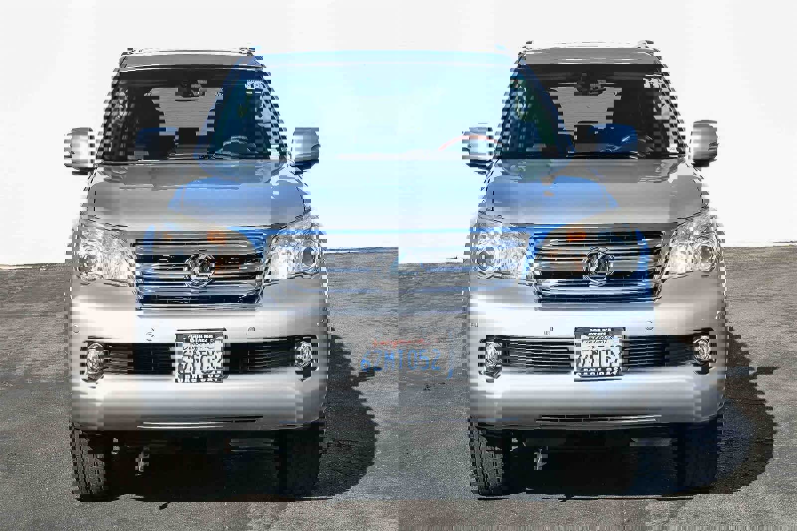 Used 2013 Lexus GX 460 image 2