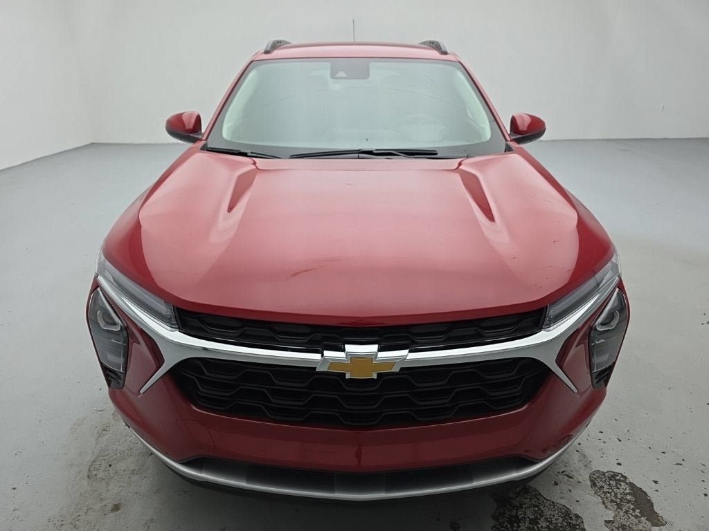New 2026 Chevrolet Trax LT w/ Driver Confidence Package FWD image 5