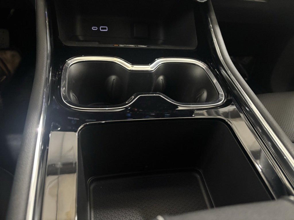 New 2026 Chevrolet Traverse LT w/ Driver Confidence Package image 20