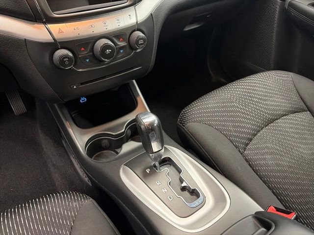 Used 2017 Dodge Journey SE w/ Flexible Seating Group image 32