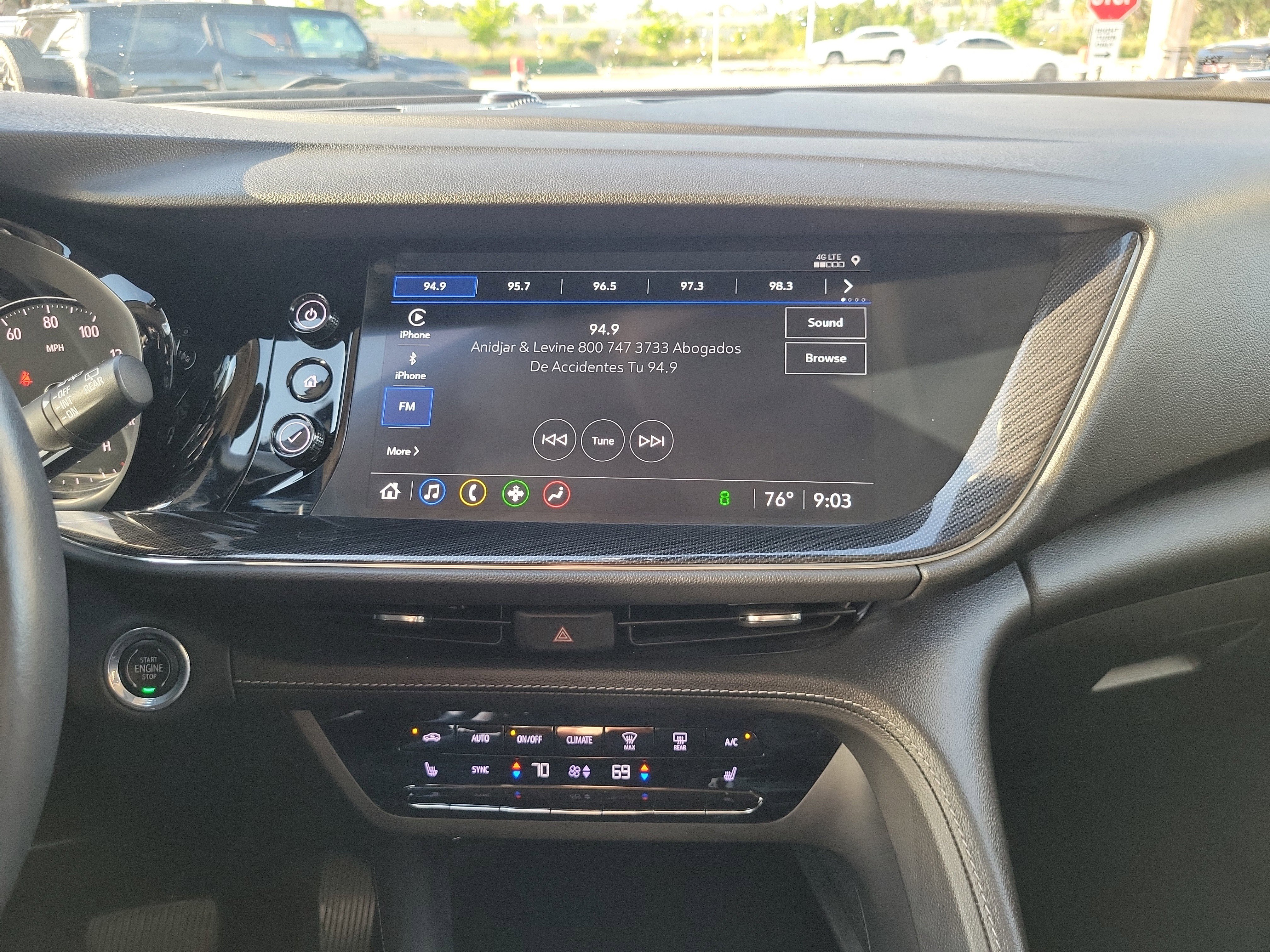 Used 2023 Buick Envision Essence image 22