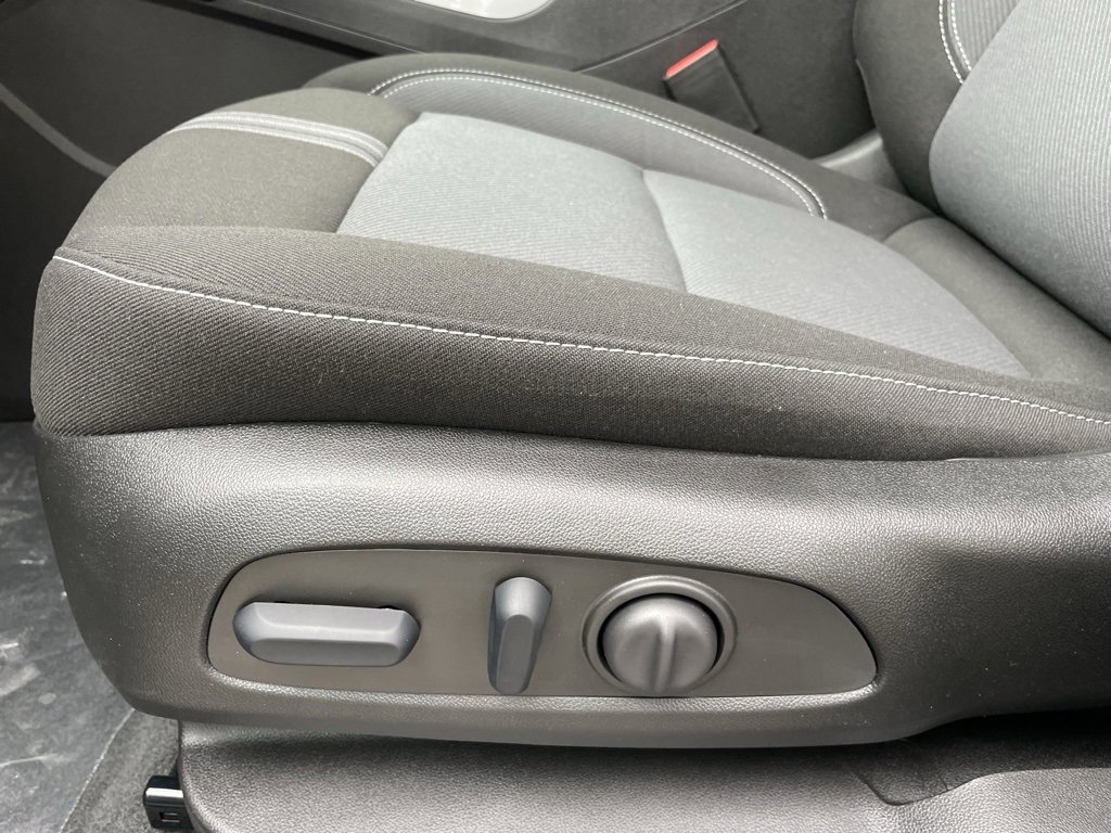 New 2026 Chevrolet Blazer LT w/ Convenience Package image 11