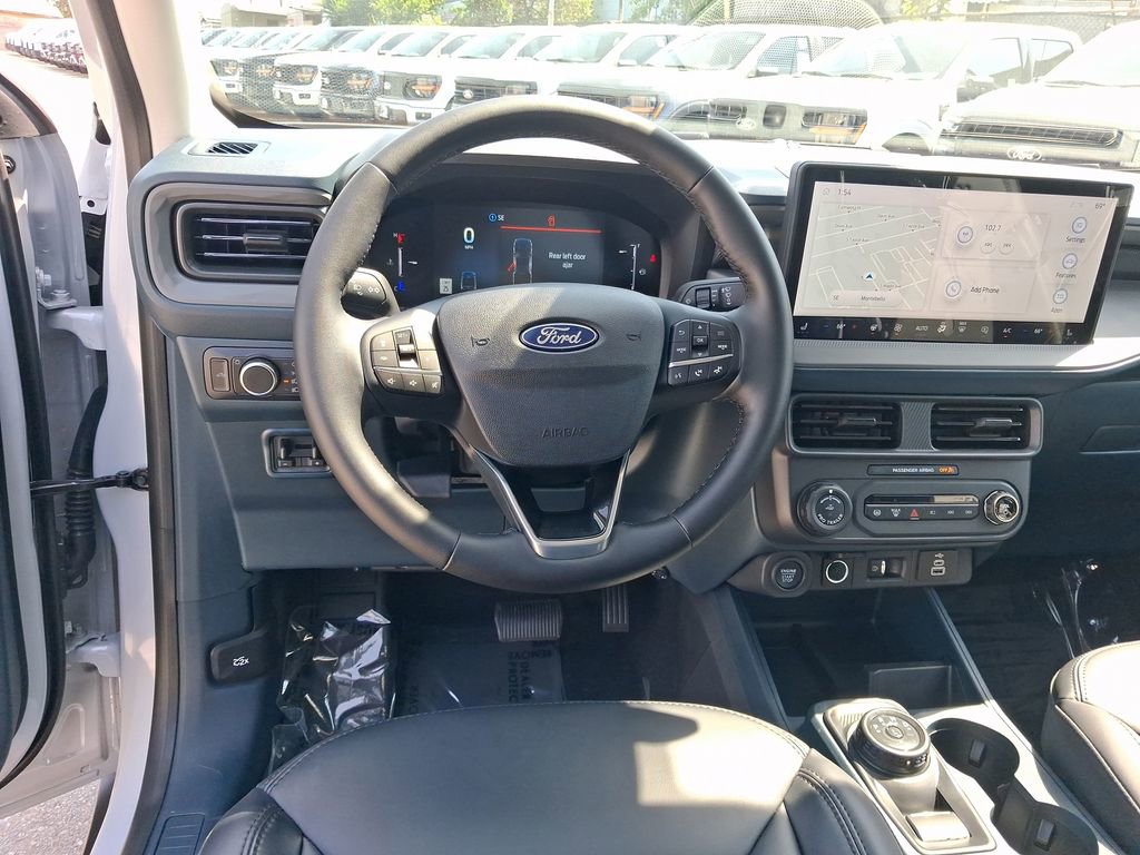 Used 2026 Ford Maverick Lariat w/ Black Appearance Package image 13