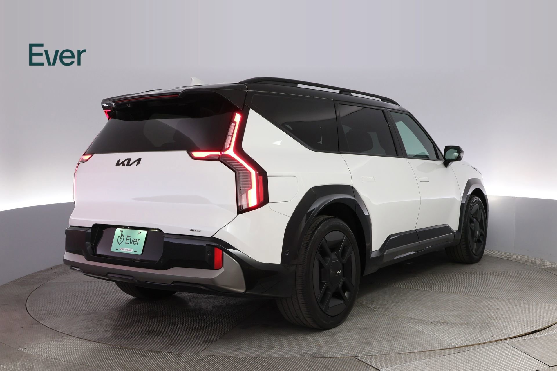 Used 2024 Kia EV9 GT-Line image 3