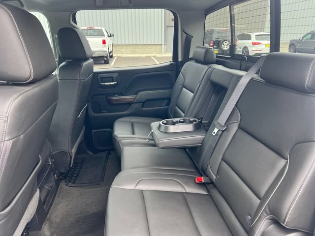 Used 2018 GMC Sierra 3500 SLE w/ SLE Preferred Package AWD/4WD image 17