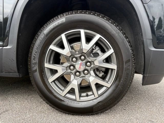 Used 2022 GMC Acadia SLE w/ LPO, Floor Liner Package FWD image 17