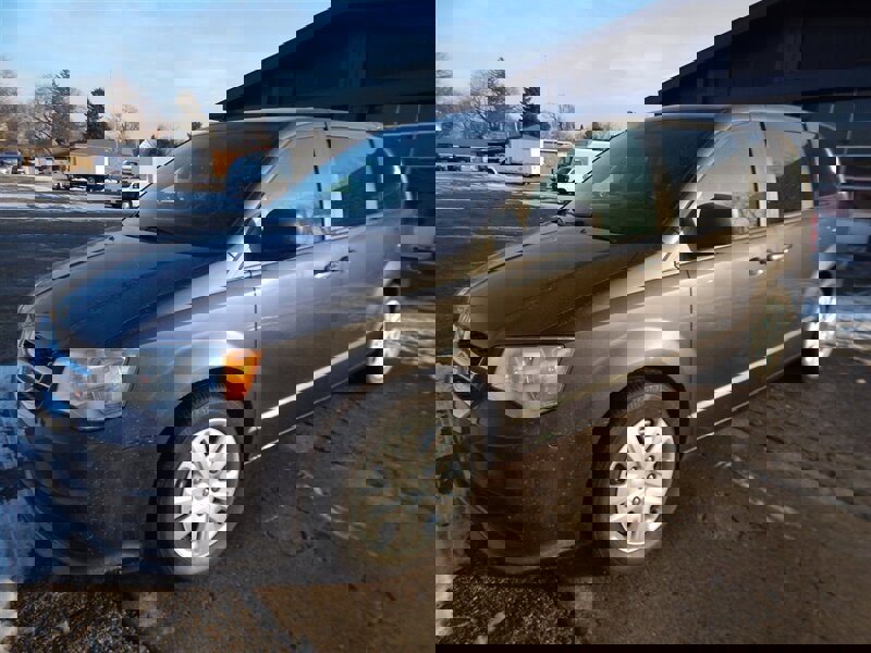 Used 2017 Dodge Grand Caravan SE w/ Power Window Group image 3