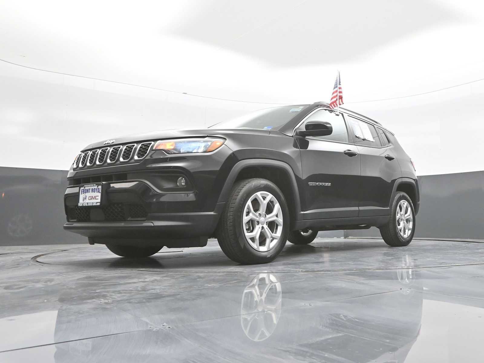 Used 2024 Jeep Compass Latitude AWD/4WD image 35