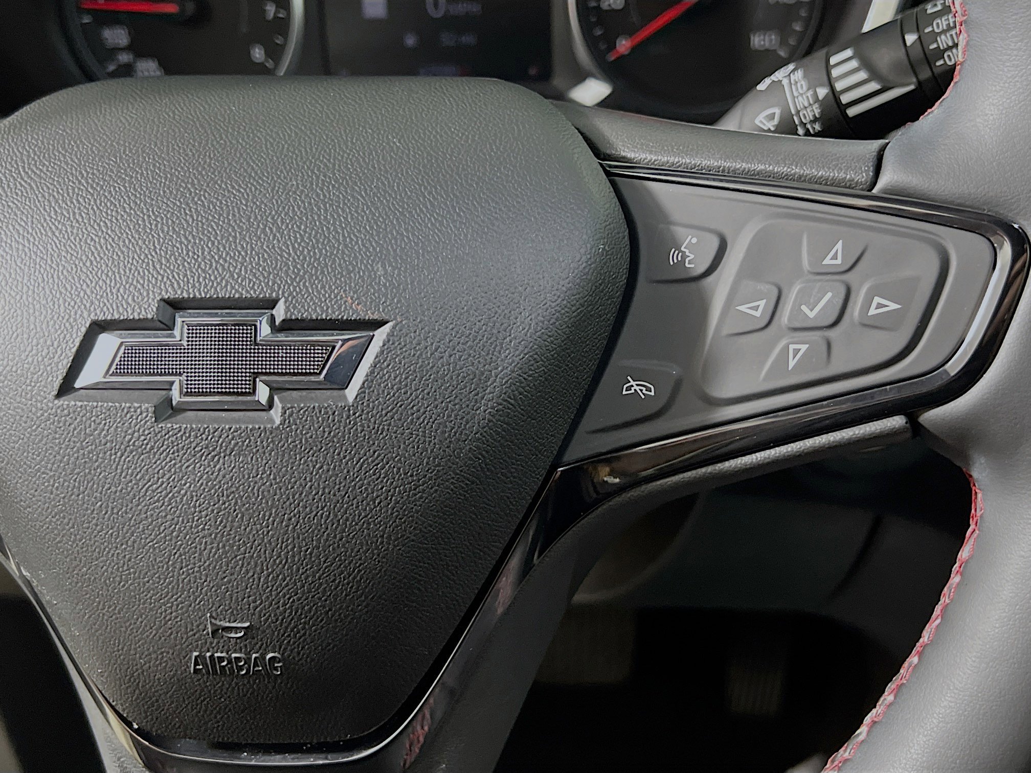 Used 2023 Chevrolet Equinox RS w/ RS Leather Package FWD image 20