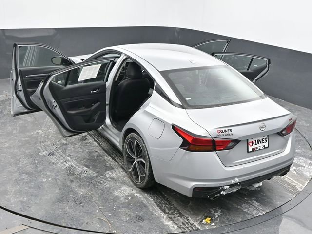 Used 2024 Nissan Altima 2.5 SR image 62