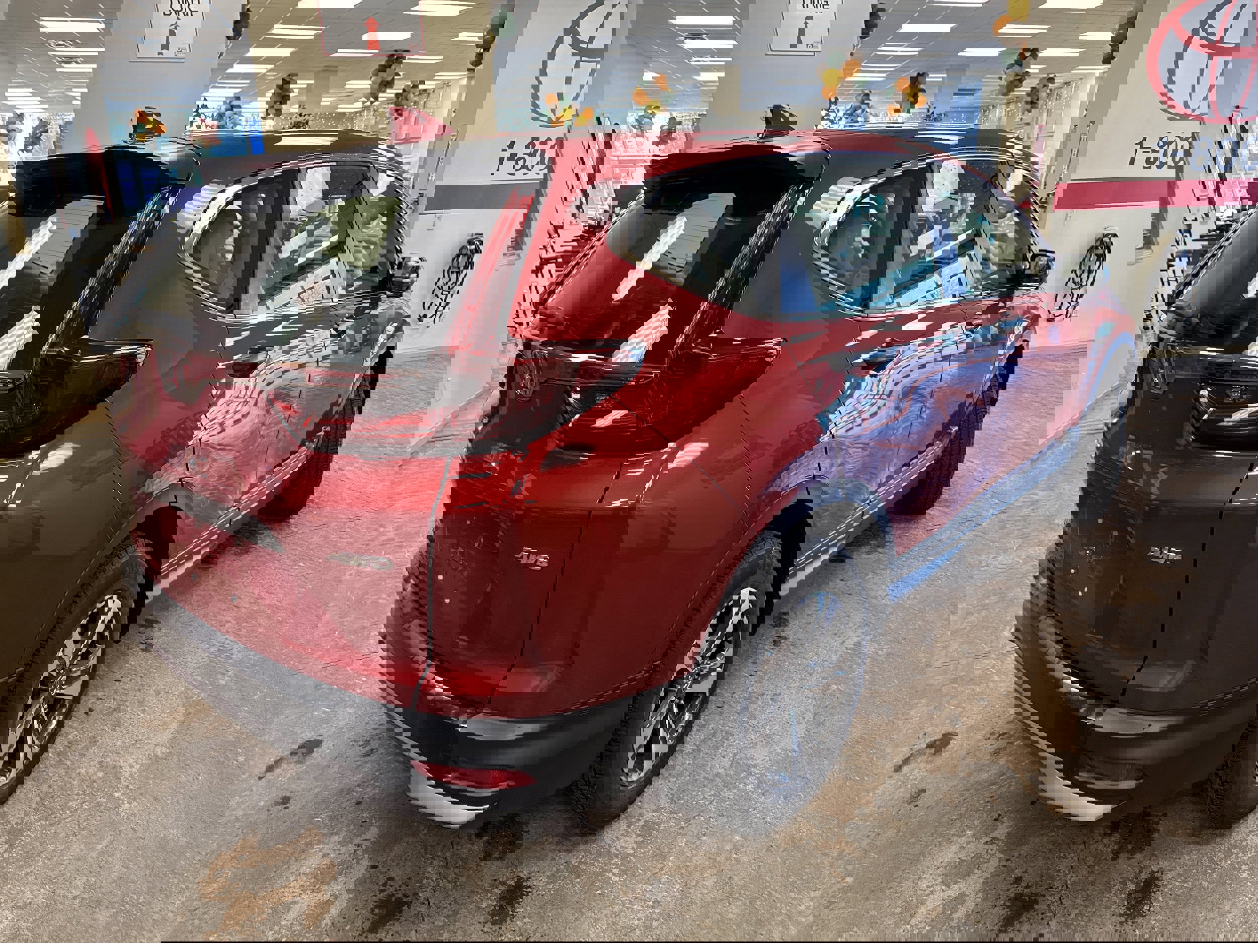 Used 2020 Honda CR-V LX image 9