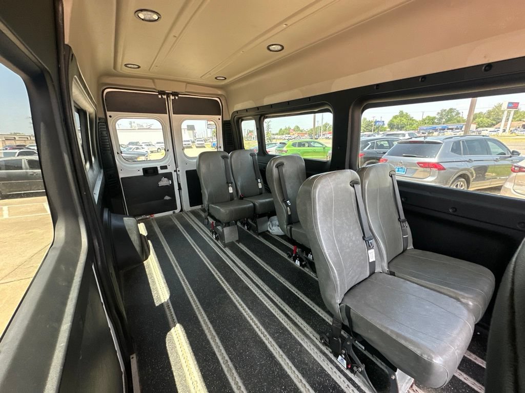 Used 2016 RAM ProMaster 2500 w/ Premium Appearance Group FWD image 16