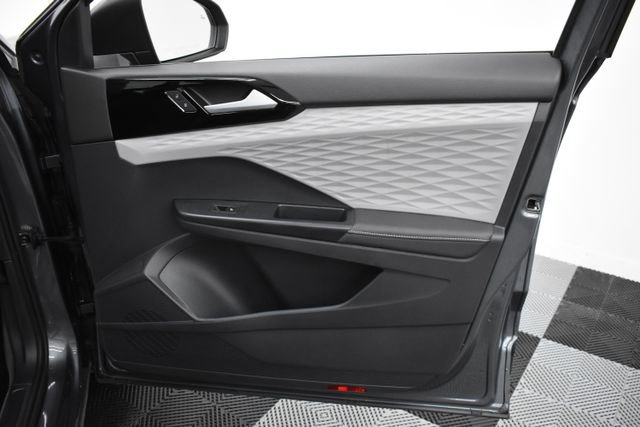 Used 2024 Volkswagen Taos S image 19