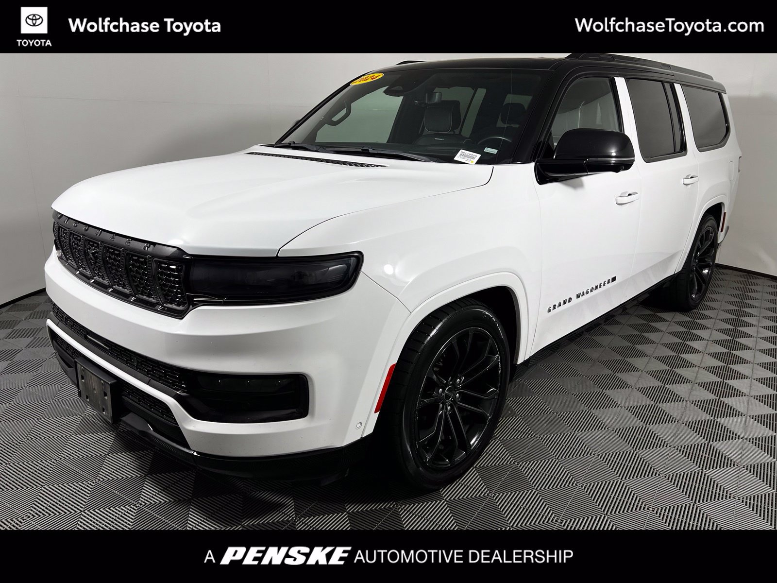 Used 2024 Jeep Grand Wagoneer L Series II w/ Quick Order Packagew 28T AWD/4WD image 1