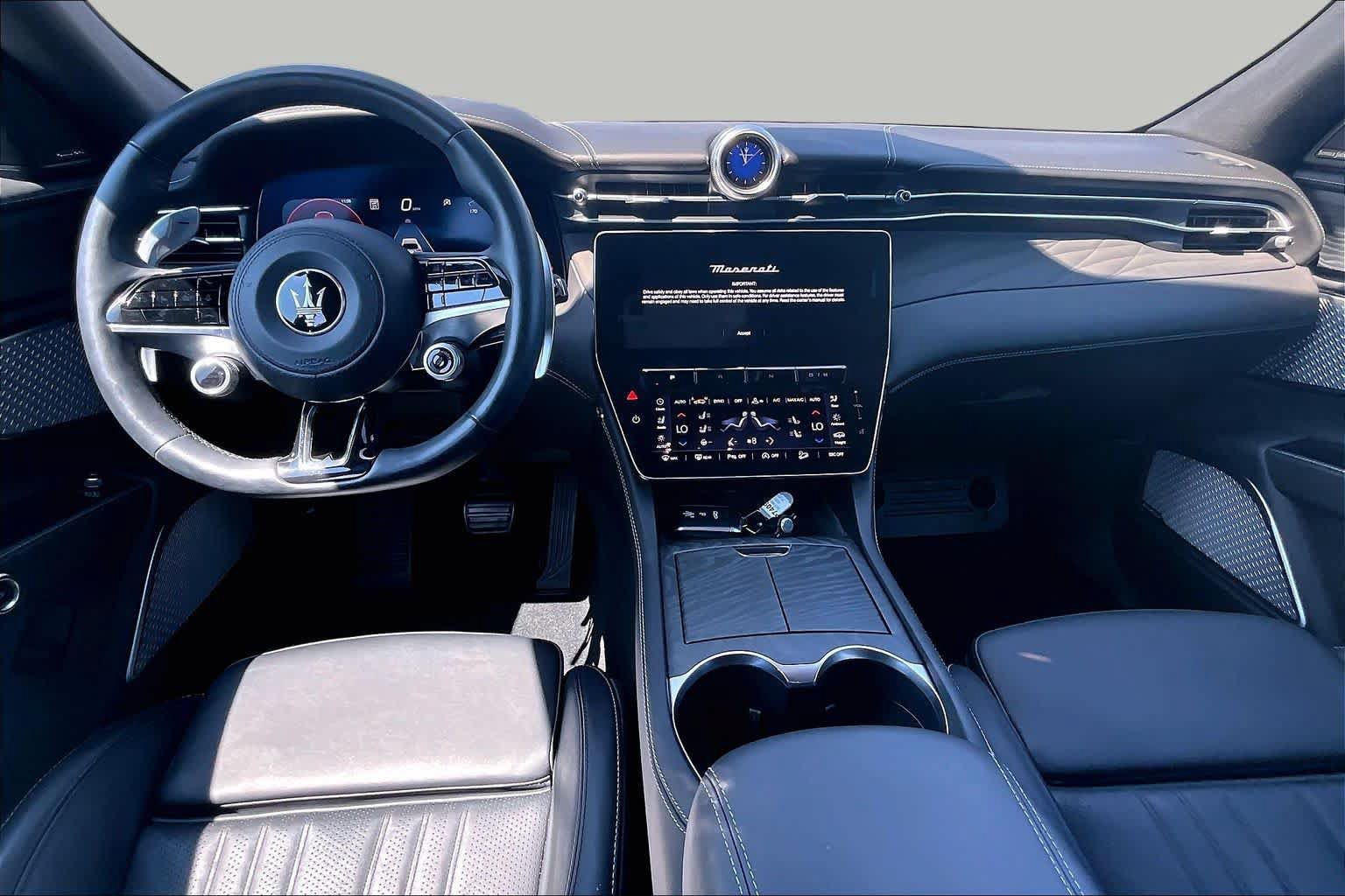 Used 2023 Maserati Grecale Modena AWD/4WD image 15