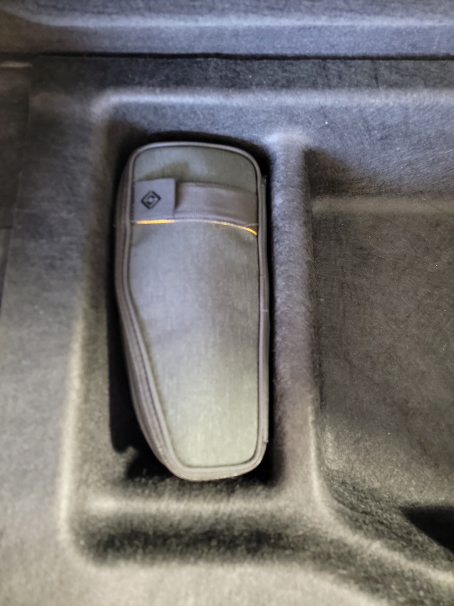Used 2023 Rivian R1S Adventure AWD/4WD image 34