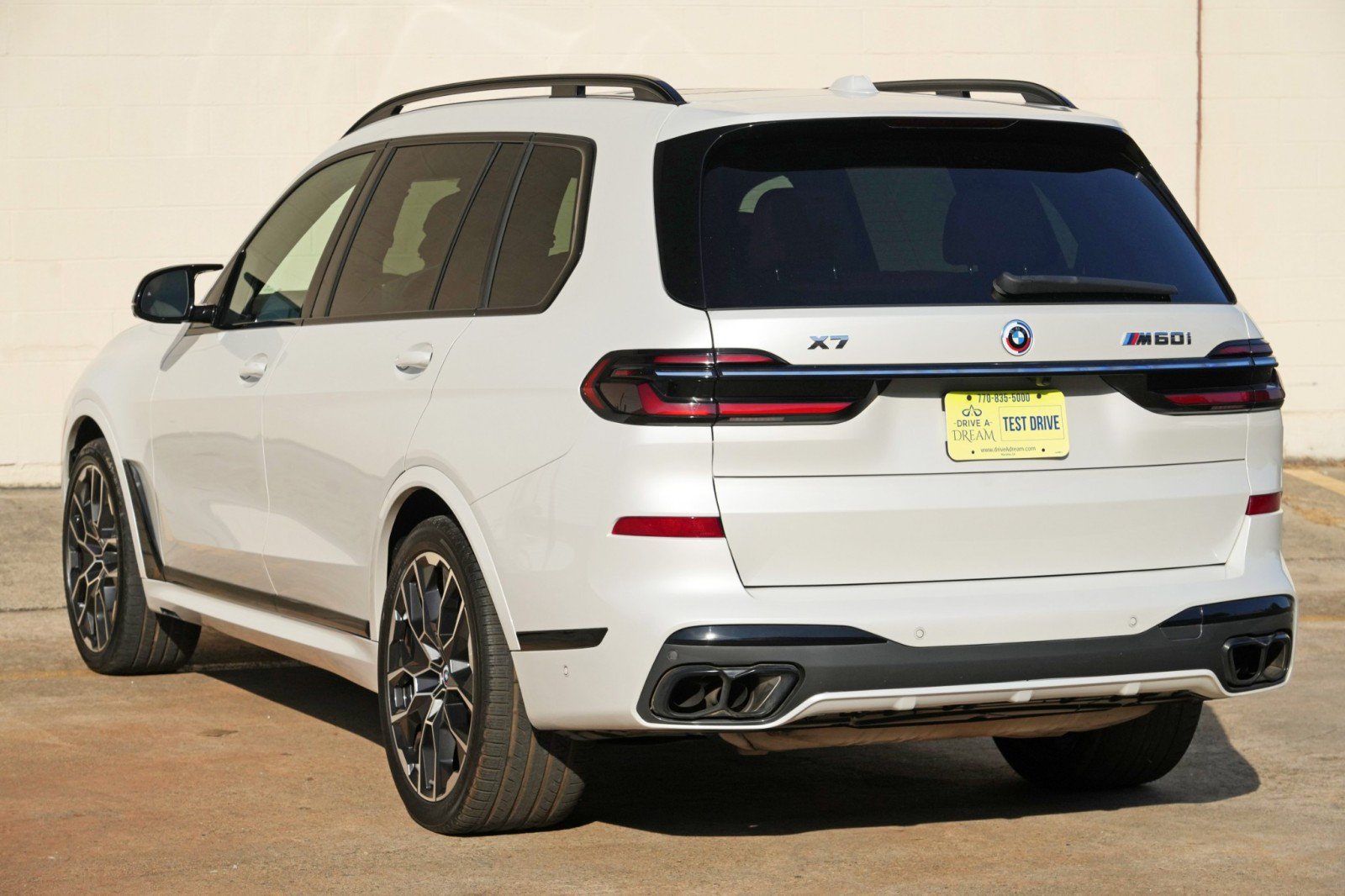 Used 2023 BMW X7 M60i w/ Climate Comfort Package AWD/4WD image 56