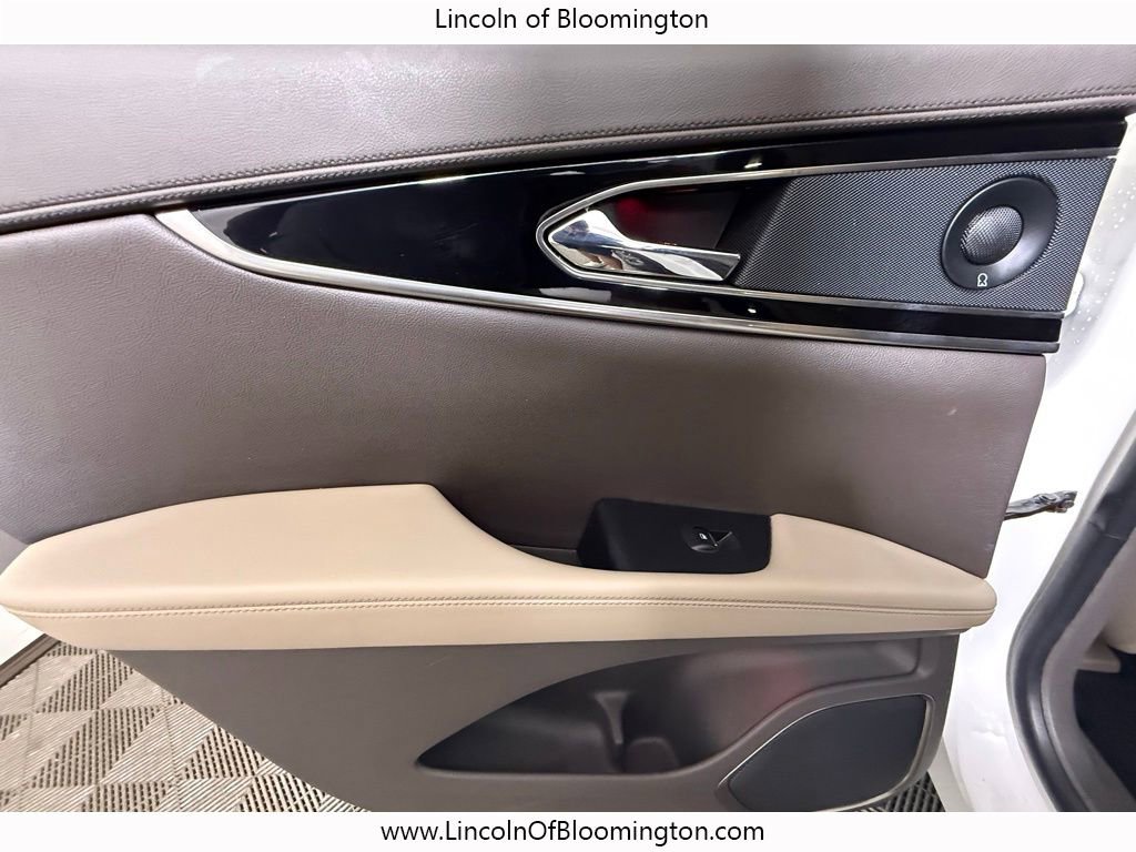 Certified 2023 Lincoln Nautilus Reserve w/ Equipment Group 201A image 35